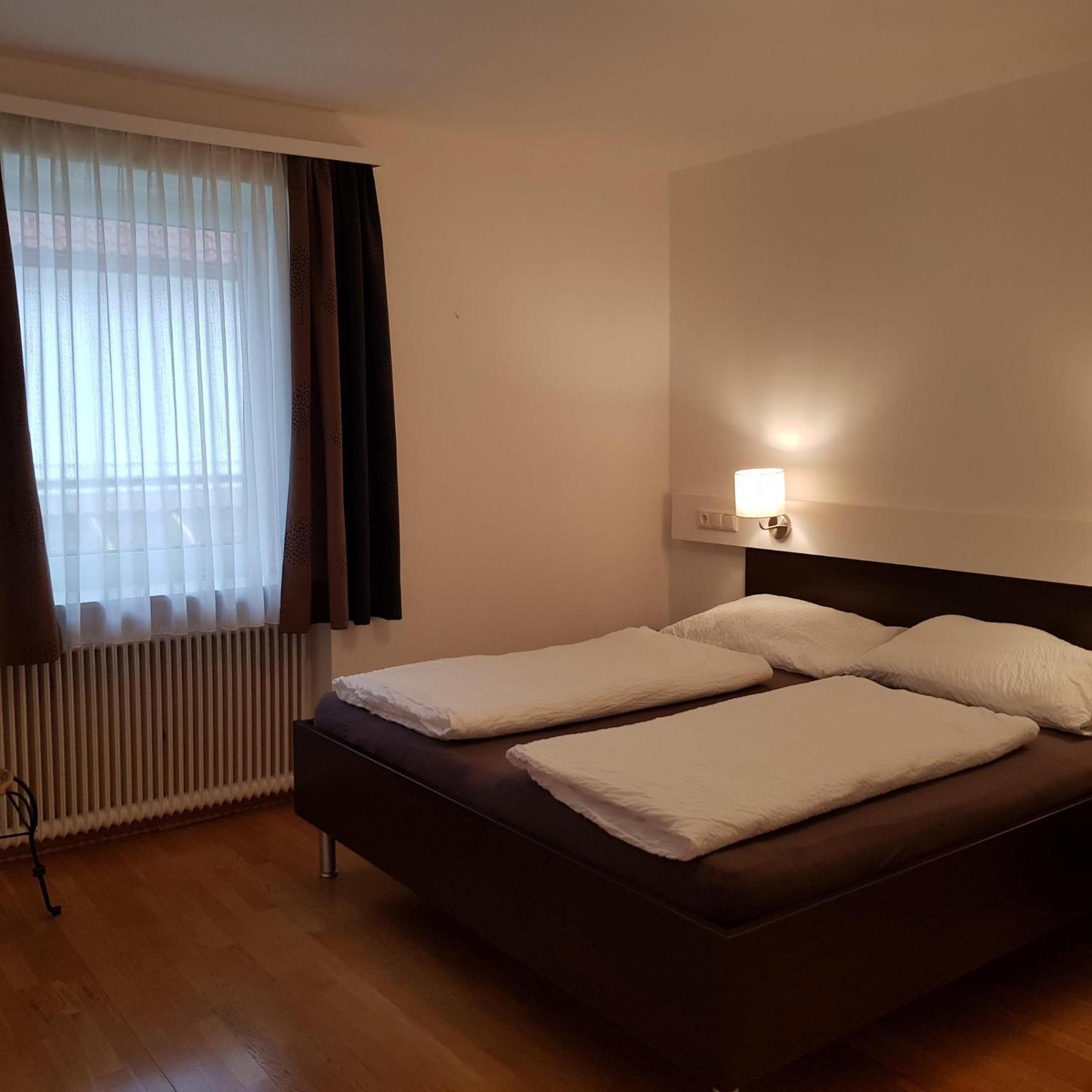 Hotel Gasthof Schauer Waldhausen im Strudengau Zimmer foto